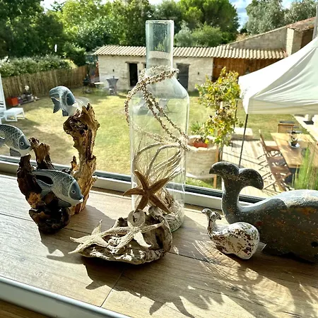 Le Grenier - Gite De Charme & Jacuzzi La Rochelle * Saint-Medard-d'Aunis